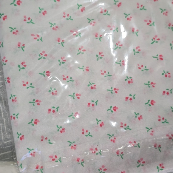 Lot of 2 Cotton Pillow Protectors - Picture 4 of 4